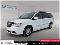 2016 Chrysler Town & Country Touring-L-0