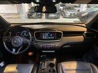 2016 Kia SorentoLimited-4