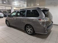 2017 Toyota SiennaSE SE-2