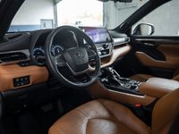 2023 Toyota Highlander PLATNIUM-7