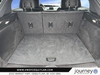 2022 Cadillac XT4 Luxury AWD-5