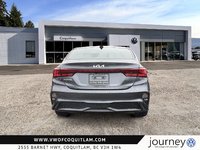 2022 Kia Forte Sedan EX IVT-2