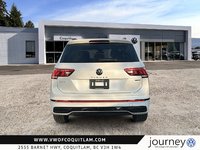 2022 Volkswagen Tiguan Comfortline R-Line Black 2.0T 8sp at w/Tip 4M-2