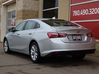 2022 Chevrolet Malibu LT IN SILVER EQUIPPED WITH A 1.5L TURBO I4 , FWD , CVT AUTO , HEATED FRONT SEATS , DUAL ZONE AC , BACKUP CAM , SW CONTROLS , BLU-7