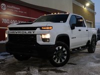 2021 Chevrolet Silverado 2500HD CUSTOM IN SUMMIT WHITE EQUIPPED WITH A 6.6L V8 , 6SPD AUTO , 4X4 , BLACK ACCENTS , CUSTOME VALUE PCKG , REMOTE START , TRAILER M-0