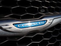 2017 Chrysler 300 TOURING IN VELVET RED PEARL EQUIPPED WITH A 3.6L V6 , RWD , 8SPD TF AUTO , VALUE PCKG , DUAL ZONE AC , PWR DRIVER SEAT , PANORAM-2