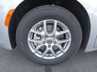 2024 Chrysler Grand Caravan SXT IN SILVER MIST EQUIPPED WITH A 3.6L V6 , 9SPD AUTO , FWD , 2ND ROW STOW N GO , HEATED SEATS + SW , PWR LIFTGATE , DUAL PWR S-5