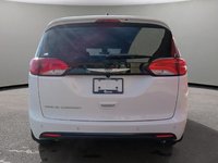 2025 Chrysler Grand Caravan SXT IN BRIGHT WHITE EQUIPPED WITH A 3.6L V6 , 9SPD AUTO , FWD , LEATHERETTE HEATED SEATS + SW , PWR LIFTGATE , ADV CRUISE W/LKA-4