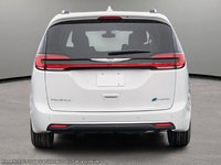 2024 Chrysler Pacifica Hybrid Select-4
