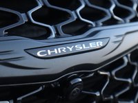 2023 Chrysler Pacifica LIMITED IN BRIGHT WHITE EQUIPPED WITH A 3.6L V6 , 9SPD AUTO , FWD , S APPEARANCE PCKG , THEATRE FAMILY GROUP , SAFETY SPHERE , 3-2