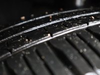 2023 Chrysler Pacifica LIMITED IN CERAMIC GREY EQUIPPED WITH A 3.6L V6 , FWD , 9SPD AUTO , NAPPA LEATHER VENTED/HEATED SEATS + SW , REMOTE START , ADV-5