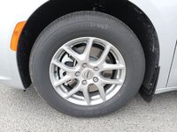 2024 Chrysler Pacifica TOURING IN SILVER MIST EQUIPPED WITH A 3.6L V6 , FWD , 9SPD AUTO , HEATED SEATS + SW , REMOTE START , BSM/RCPD , ADV CRUISE W/LK-5