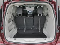 2024 Chrysler Pacifica TOURING IN RED HOT PEARL EQUIPPED WITH A 3.6L V6 , FWD , 9SPD AUTO , PWR LIFTGATE , DUAL SLIDING DOORS , TRI ZONE AC , HEATED SE-6