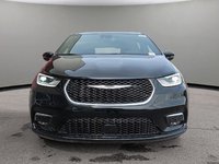 2024 Chrysler Pacifica TOURING IN DIAMOND BLACK EQUIPPED WITH A 3.6L V6 , FWD , 9SPD AUTO , PWR LIFTGATE , DUAL PWR SLIDING DOORS , TRI ZONE AC , BACKU-1