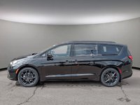 2024 Chrysler Pacifica TOURING L IN DIAMOND BLACK EQUIPPED WITH A 3.6L V6 , 9SPD AUTO , FWD , SUNROOF , 20INCH RIMS , S APPEARANCE PCKG , LEATHERETTE H-2