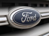 2018 Ford Escape TITANIUM IN GREY EQUIPPED WITH A 2.0L TURBO I4 , 4WD , 6SPD AUTO ,  LEATHER , PANO ROOF, NAV, REMOTE START , PREMIUM AUDIO , DUA-2