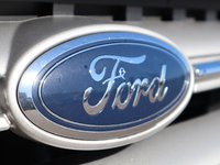 2019 Ford Escape SE IN BLACK EQUIPPED WITH A FUEL EFFICIENT 1.5L TURBO I4 , 4X4 , 6SPD AUTO , HEATED CLOTH BUCKET SEATS , AC , CRUISE , BACKUP CA-2