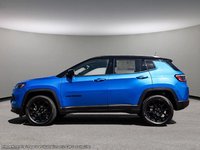 2024 Jeep Compass ALTITUDE IN LASER BLUE PEARL EQUIPPED WITH A 2.0L TUBRO I4 , 4X4 , 8SPD AUTO , DUAL ZONE AC , POWER LIFTGATE , CONVENIENCE GROUP-2
