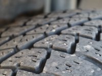 2018 Jeep WRANGLER JK UNLIMITED UNLIMITED SAHARA IN BRIGHT WHITE EQUIPPED WITH A 3.6L V6 , 4X4 , 5SPD AUTO , 18INCH RIMS , REMOTE START , NAV , ANTI SPIN DIFF ,-5