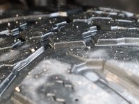 2018 Jeep WRANGLER JK UNLIMITED UNLIMITED SAHARA IN FIRECRACKER RED EQUIPPED WITH A 3.6L V6 , 4X4 , 5SPD AUTO , REMOTE START , AC , HEATED FRONT SEATS , NAV , C-5