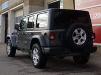 2019 Jeep Wrangler Unlimited SPORT IN GRANITE METALLIC EQUIPPED WITH A 2.0L TURBO I4 W/ETORQUE , 4X4 , 8SPD AUTO , 17INCH RIMS , ANTI SLIP DIFF REAR , COLD W-6