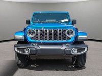 2024 Jeep Wrangler SAHARA IN HYDRO BLUE PEARL EQUIPPED WITH A 3.6L V6 , 4X4 , 8SPD TF AUTO , HARDTOP , SIDE STEPS , SAFETY GROUP , TECH GROUP , NAV-1