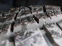 2019 Ram 1500 Classic WARLOCK IN RED PEARL EQUIPPED WITH A 5.7L HEMI V8 , 4X4 , 8SPD TF AUTO , 8.4INCH W/NAV , ALPINE AUDIO , 121L TANK , SUNROOF , RE-5