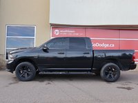 2017 Ram 1500 SPORT IN BRILLIANT BLACK EQUIPPED WITH A 5.7L HEMI V8 , 4X4 , 8SPD TF AUTO , BACKUP CAM , 121L TANK , SUNROOF , BLACK PCKG , 20I-6