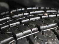 2023 Ram 1500 BIG HORN IN BRIGHT WHITE EQUIPPED WITH A 5.7L HEMI V8 W/ETORQUE , 4X4 , 8SPD AUTO , BIG HORN LVL 1 , BACKUP CAM , PUSH START , B-5