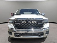 2025 Ram 1500 BIG HORN IN BRIGHT WHITE EQUIPPED WITH A 3.0L HURRICANE TWIN TURBO I6 , 4X4 , 8SPD AUTO , TRAILER BRAKE CONTROL , PROTECTION GRO-1