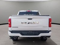 2025 Ram 1500 BIG HORN SPORT IN BRIGHT WHITE EQUIPPED WITH A 3.0L TWIN TURBO , 4X4 , 8SPD AUTO , PANORAMIC SUNROOF , 125L TANK , TONNEAU , BIG-4