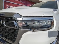 2025 Ram 1500 SXT TRADESMAN IN BRIGHT WHITE EQUIPPED WITH A 3.6L V6 W/ETORQUE , 4X4 , 8SPD AUTO , TRADESMAN LVL 1 , SXT APPEARANCE GROUP , AC-7