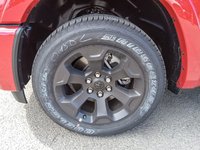 2025 Ram 1500 BIG HORN NIGHT EDITION IN FLAME RED EQUIPPED WITH A 3.0L TWIN TURBO I6 , 4X4 , 8SPD AUTO , 125L TANK , PANO SUNROOF , TONNEAU CO-5