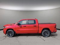 2025 Ram 1500 BIG HORN NIGHT EDITION IN FLAME RED EQUIPPED WITH A 3.0L TWIN TURBO I6 , 4X4 , 8SPD AUTO , PANO SUNROOF , TONNEAU COVER , BIG HO-2