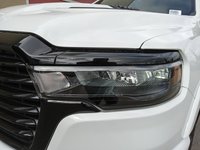 2025 Ram 1500 LARAMIE IN BRIGHT WHITE EUQIPPED WITH A 3.0L TWIN TUBRO I6 , 4X4 , 8SPD AUTO , HANDS FREE DRIVING ASSIST , AIR SUSPENSION , 125L-7