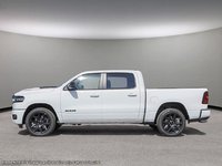 2025 Ram 1500 SPORT NIGHT EDITION IN BRIGHT WHITE EQUIPPED WITH A 3.0L TWIN TURBO I6 , 4X4 , 8SPD AUTO , PANO SUNROOF , SPORT HOOD , SPORT LVL-2