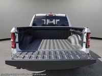 2025 Ram 1500 SPORT NIGHT EDITION IN BRIGHT WHITE EQUIPPED WITH A 3.0L TWIN TURBO I6 , 4X4 , 8SPD AUTO , PANO SUNROOF , SPORT HOOD , SPORT LVL-6