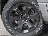 2025 Ram 1500 SPORT IN BILLET SILVER EQUIPPED WITH A 3.0L TWIN TURBO I6 , 4X4 , 8SPD AUTO , SPORT HOOD , PANORAMIC SUNROOF , BACKUP CAM , HEAT-7