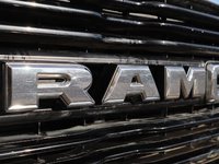 2019 Ram 2500 CREW CAB IN FLAME RED EQUIPPED WITH A 6.4L HEMI V8 , 4X4 , 8SPD AUTO , PROTECTION GROUP , 18INCH RIMS , 6SPEAKER AUDIO , AC-2