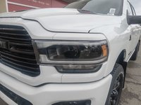 2024 Ram 2500 LARAMIE NIGHT EDITION IN BRIGHT WHITE EQUIPPED WITH A 6.7L CUMMINS TURBO DIESEL I6 , 4X4 , 6SPD AUTO , SUNROOF , LARAIE LEVEL B-7