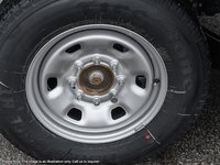 2024 Ram 2500 TRADESMAN IN BRIGHT WHITE EQUIPPED WITH A 6.4L HEMI V8 , 4X4 , 8SPD AUTO , 8.4INCH TOUCHSCREEN , APPLE CARPLAY/ANDROID AUTO , TR-5