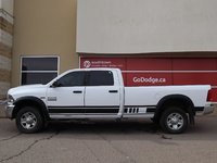 2016 Ram 3500 SLT IN BRIGHT WHITE EQUIPPED WITH A 5.7L HEMI V8 , 4X4 , 6 SPD AUTO , 6SPEAKER AUDIO , PWR WINDOWS/LOCKS , AC , CRUISE-6