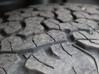 2019 Ram 3500 LARAMIE IN BRIGHT WHITE EQUIPPED WITH A 6.7L HO CUMMINS TURBO DIESEL I6 , 4X4 , 6SPD AISIN HD AUTO , LARAMIE LVL 2 , SPORT APPEA-5