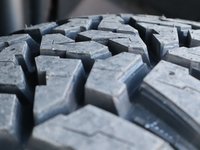 2020 Ram 3500 BIG HORN IN BRIGHT WHITE EQUIPPED WITH A 6.4L HEMI V8 , 4X4 , 8SPD AUTO , 18INCH RIMS , PROTECTION GROUP , PWR DRIVER SEAT , BAC-5