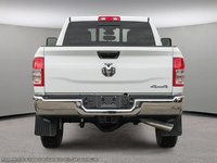 2024 Ram 3500 TRADESMAN IN BRIGHT WHITE EQUIPPED WITH A 6.7L CUMMINS TURBO DIESEL I6 , 4X4 , 6SPD AUTO , DUALLY , TRAILER BRAKE CONTROL , 8.4I-4