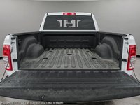 2024 Ram 3500 TRADESMAN IN BRIGHT WHITE EQUIPPED WITH A 6.7L CUMMINS TURBO DIESEL I6 , 4X4 , 6SPD AUTO , DUALLY , TRAILER BRAKE CONTROL , 8.4I-6