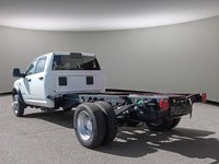 2024 Ram 5500 Chassis SLT IN BRIGHT WHITE EQUIPPED WITH A 6.7L CUMMINS TURBO DIESEL I6 , 4X4 , 6SPD AISIN HD AUTO , BACKUP ALARM , 8.4INCH TOUCHSCREEN-3