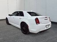 Chrysler 300 Touring L 2023-4
