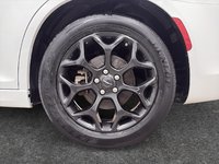 Chrysler 300 Touring L 2023-6