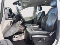 2024 Chrysler Pacifica Touring-L-7